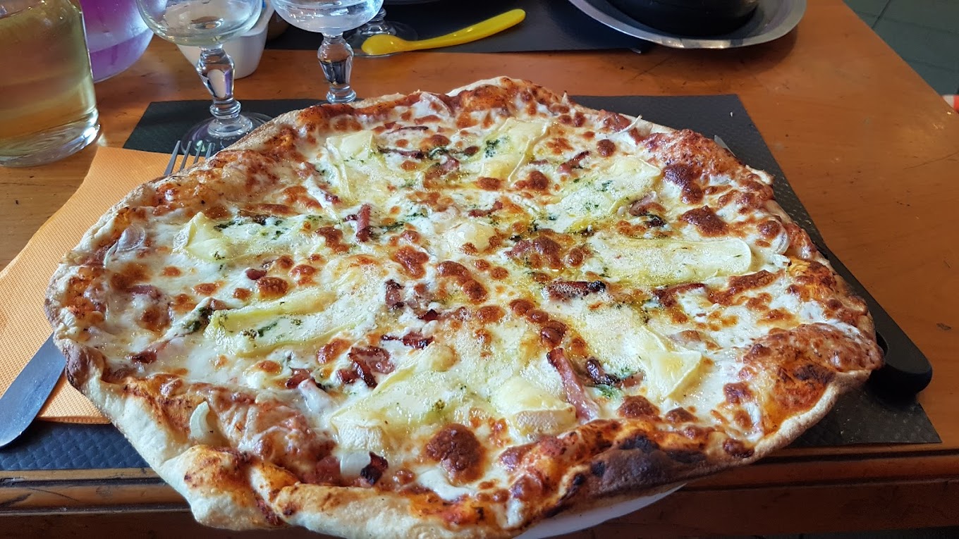 Restaurant RestÔ Revard à Les Déserts, France