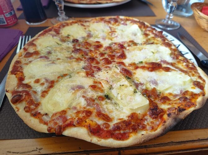 Restaurant RestÔ Revard à Les Déserts, France