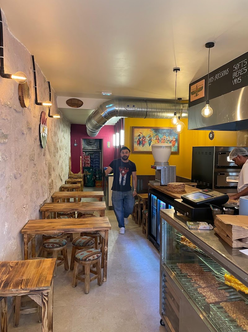 Restaurant Riha Durum à Paris, France