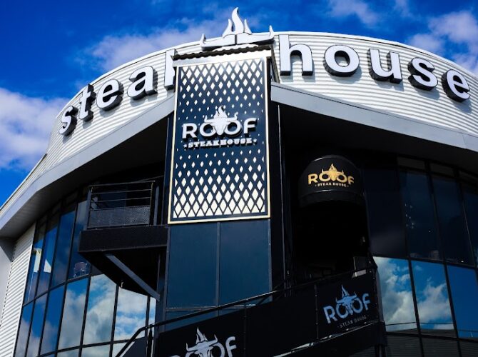 Restaurant Roof Steak House à Fleury-Mérogis, France