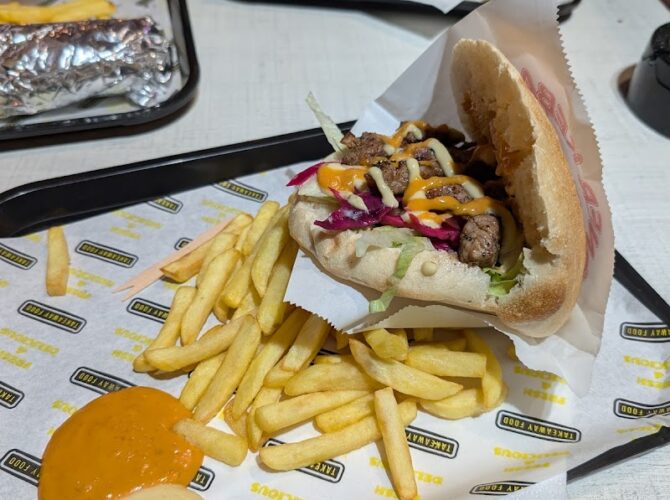 Restaurant Royal kebab à Bordeaux, France