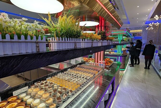 Restaurant Royal Wok à Champs-sur-Marne, France