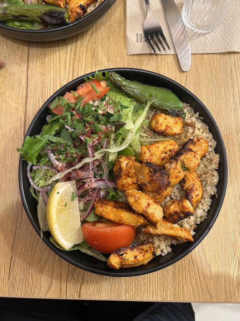 Restaurant SAZ Durum & Lahmacun à Paris, France