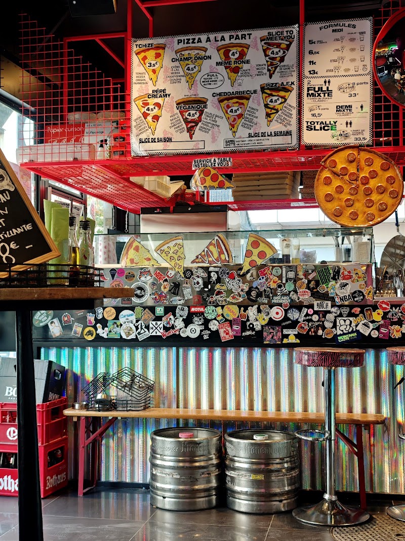 Restaurant SLICE – Pizza Shop & Craft Beer à Lyon, France