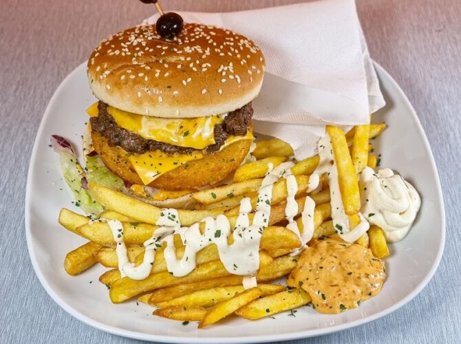 Restaurant SNACKO Pizzeria, Kebab et Fast-food à Lyon, France