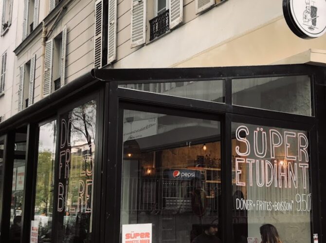 Restaurant SUPER – DÖNER & KEBAB à Paris, France