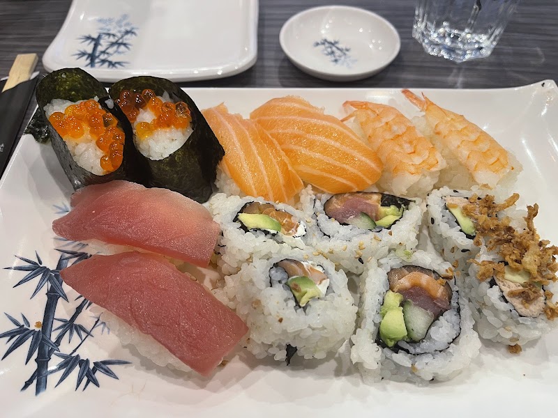 Sushi buffet – Restaurant de sushi Paris 10 à Paris, France