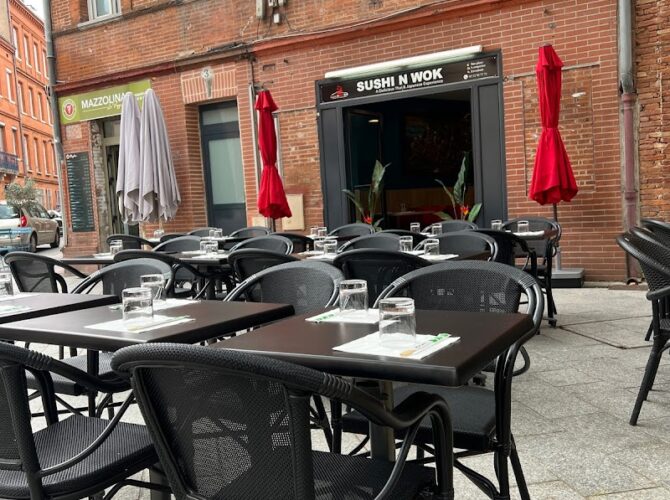 Restaurant SUSHI N WOK BAR à Toulouse, France