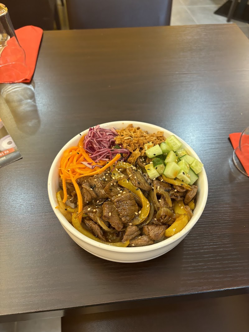 Restaurant Sushi salmon à Reims, France