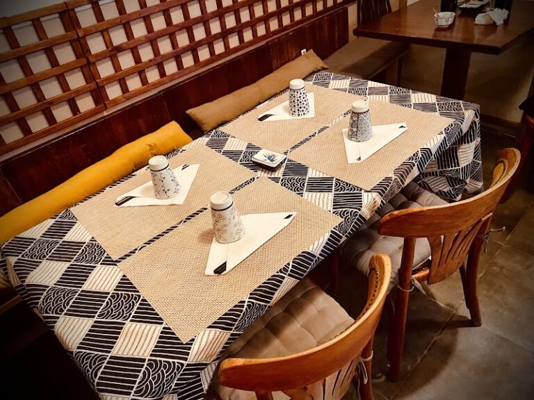 Restaurant Sushi Street Café à Marseille, France — photo 1