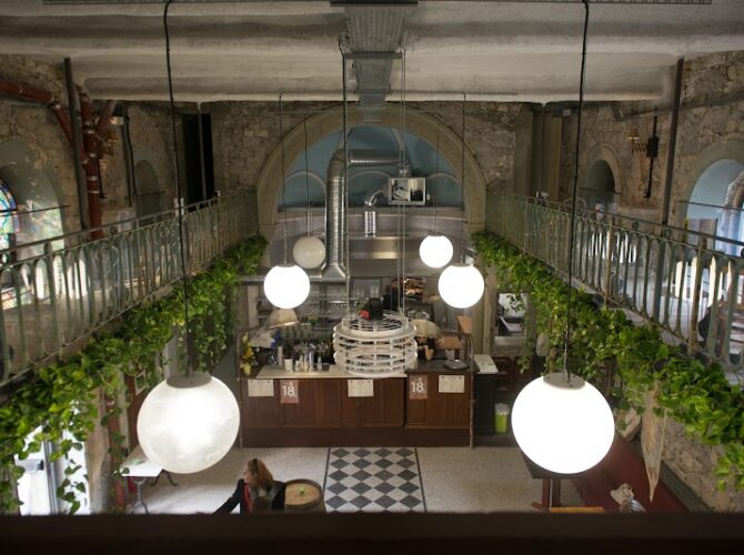 Restaurant The Chapel à Grenoble, France