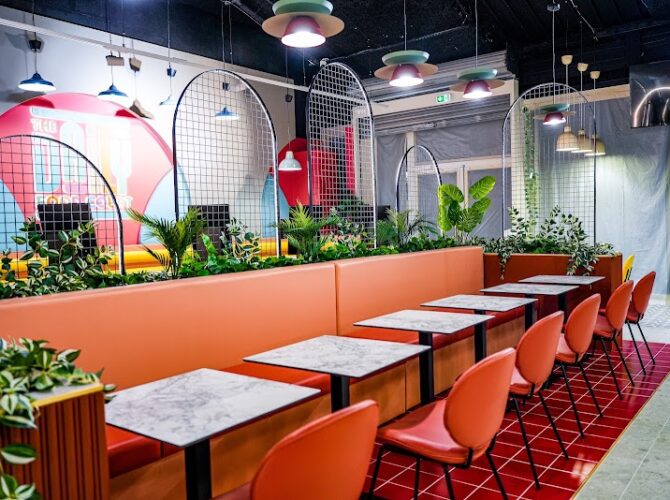 Restaurant The Daily Food Court à Sainte-Geneviève-des-Bois, France