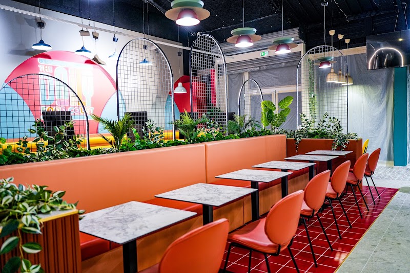 Restaurant The Daily Food Court à Sainte-Geneviève-des-Bois, France