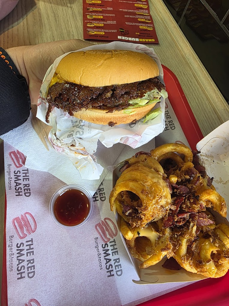 Restaurant The red Smash burgers et tacos-reims à Reims, France