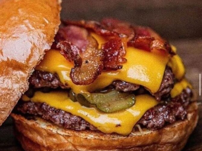 Restaurant The red Smash burgers et tacos-reims à Reims, France