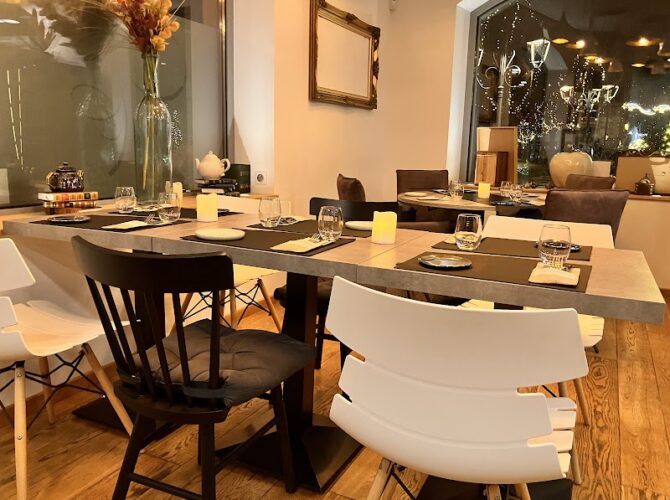 Théière & Couverts – Restaurant à Cernay, France