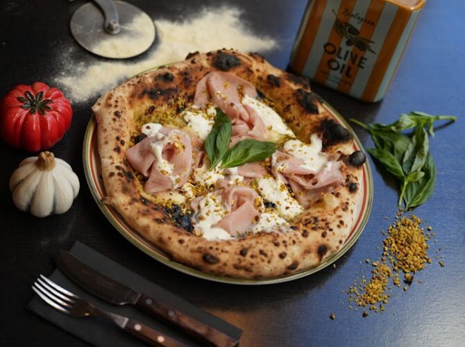 Restaurant Totò E Peppino à Lyon, France