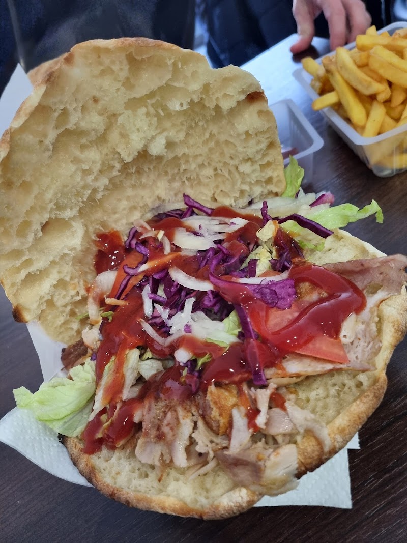 Restaurant Üngüt Döner à Colmar, France