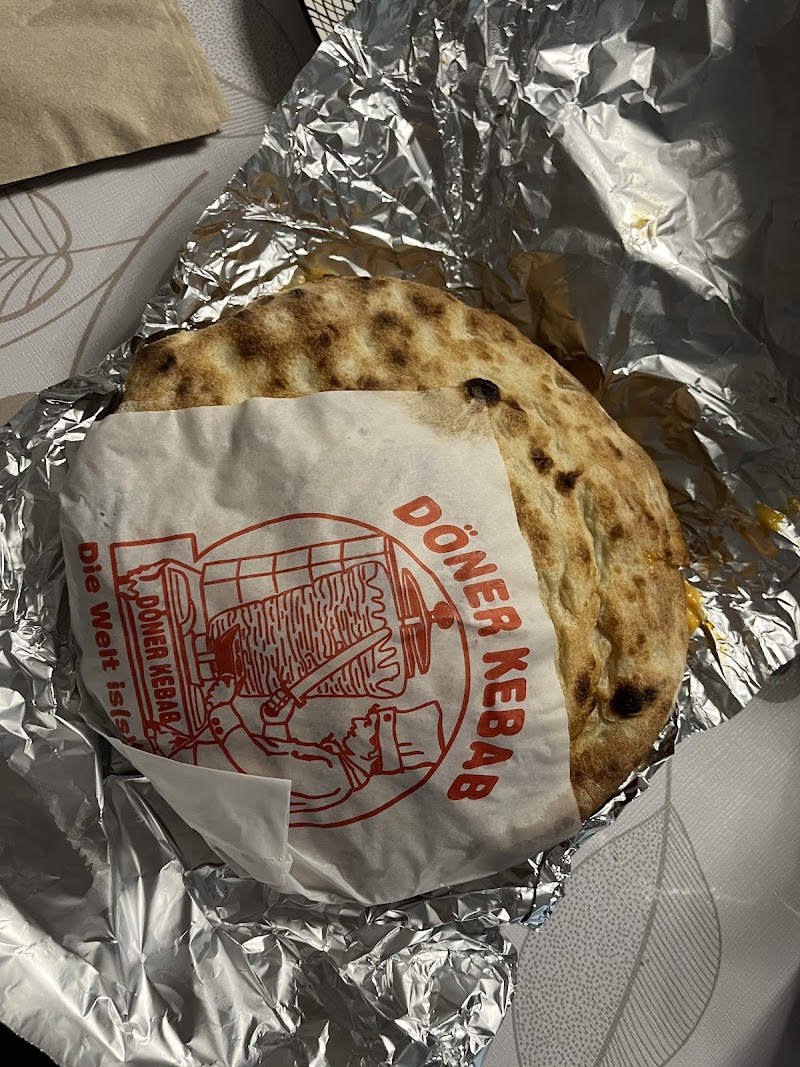 Restaurant Üngüt Döner à Colmar, France