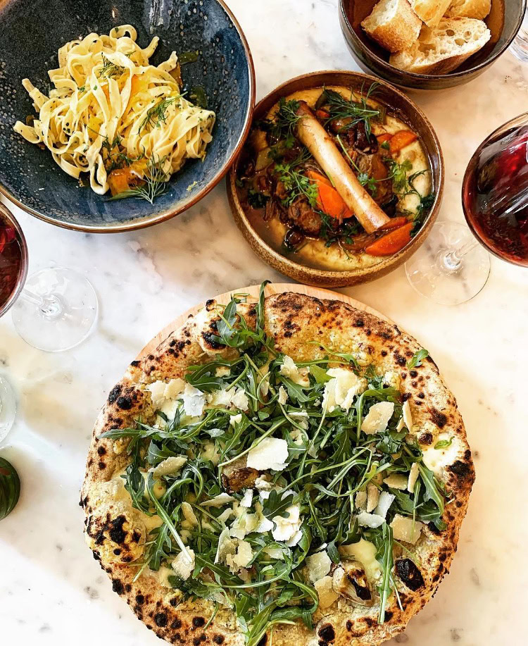 Restaurant Uno à Paris, France