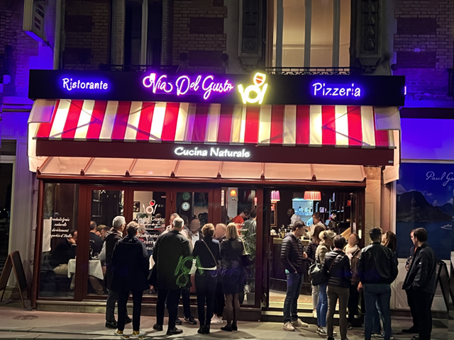 Restaurant Via Del Gusto à Paris, France