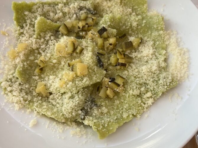 Restaurant VIA EMILIA à Paris, France