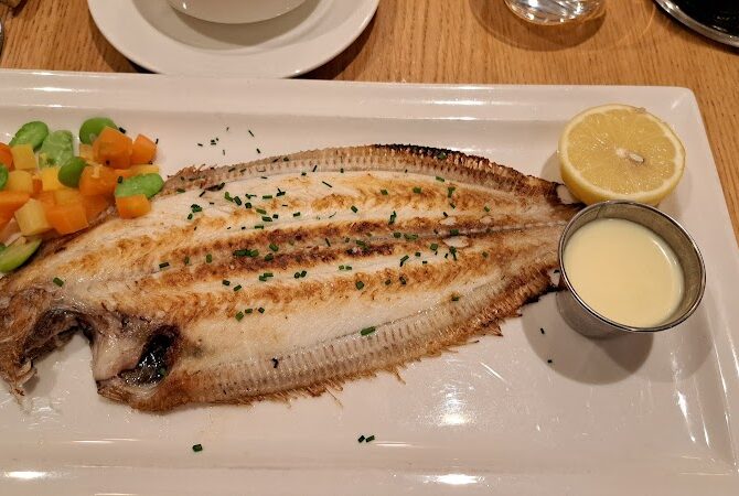 Restaurant Vin & Marée Voltaire Nation à Paris, France