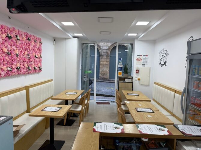 Restaurant YAMMI PIZZA & PASTA à Bordeaux, France