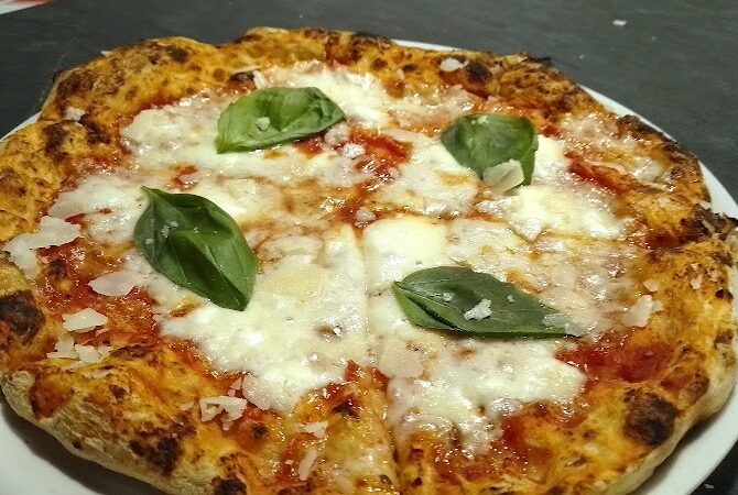 Restaurant ZAZA pizza à Dijon, France