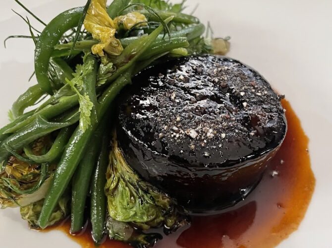 Restaurant 19 SAINT ROCH. à Paris, France