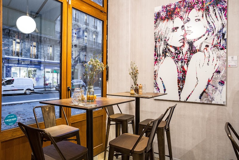 Restaurant 46 & 3RD – Forty Six and Third à Paris, France