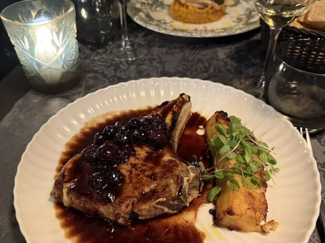 Restaurant A la Chataigne à Paris, France