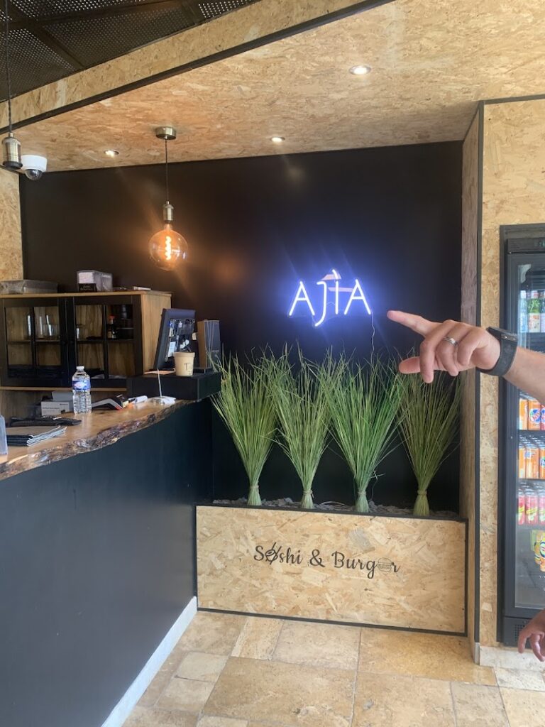 Restaurant Ajia Sushi & Burger Gigean à Gigean, France — photo 1