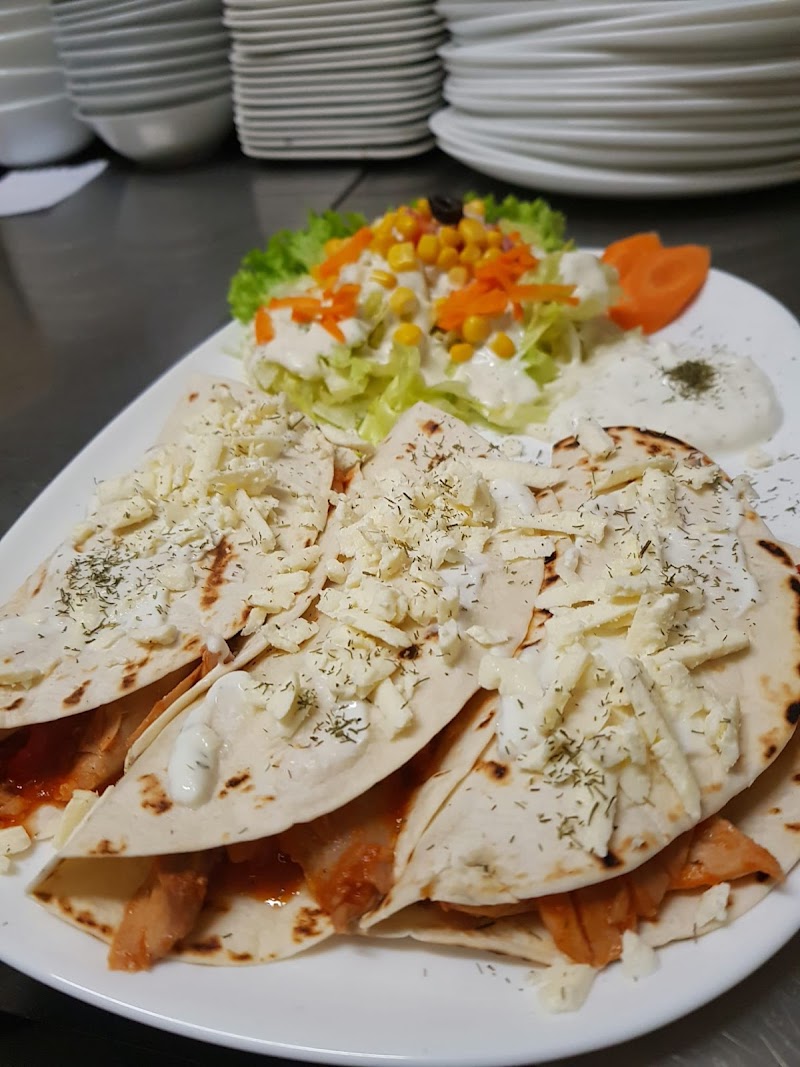Aleppo Tor Restaurant à Merzig, Allemagne — photo 2