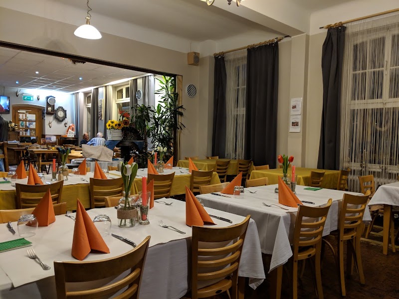 Restaurant Am Sportslokal à Vallée de l'Ernz, Luxembourg