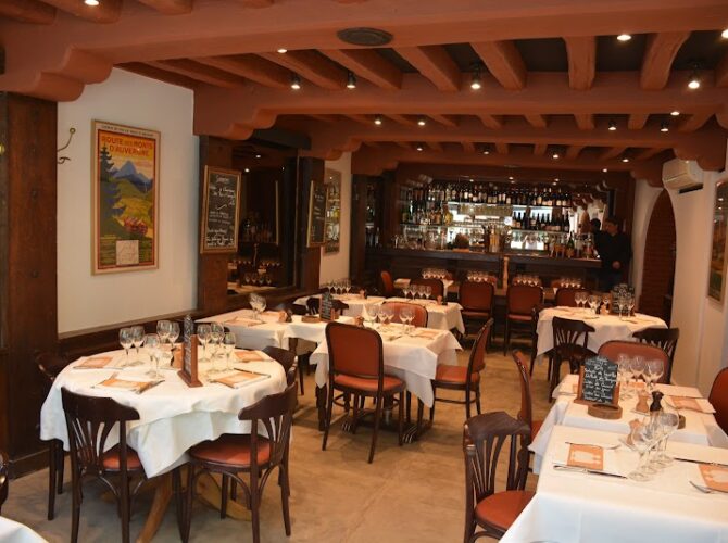 Restaurant Ambassade d’Auvergne à Paris, France