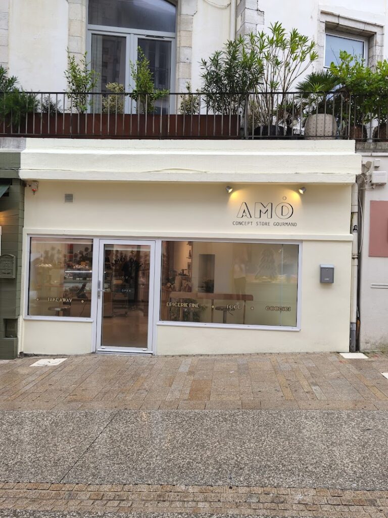 Restaurant AMO BIARRITZ à Biarritz, France