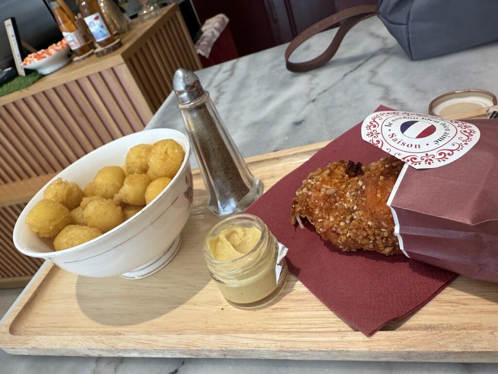 Restaurant Amonē à Paris, France