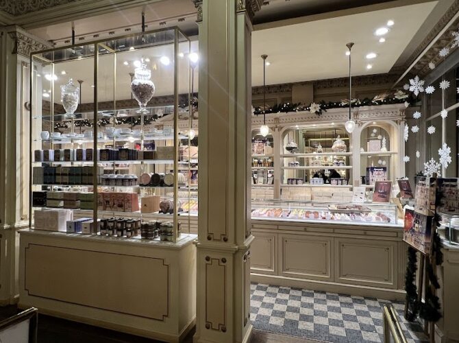 Restaurant Angelina à Paris, France