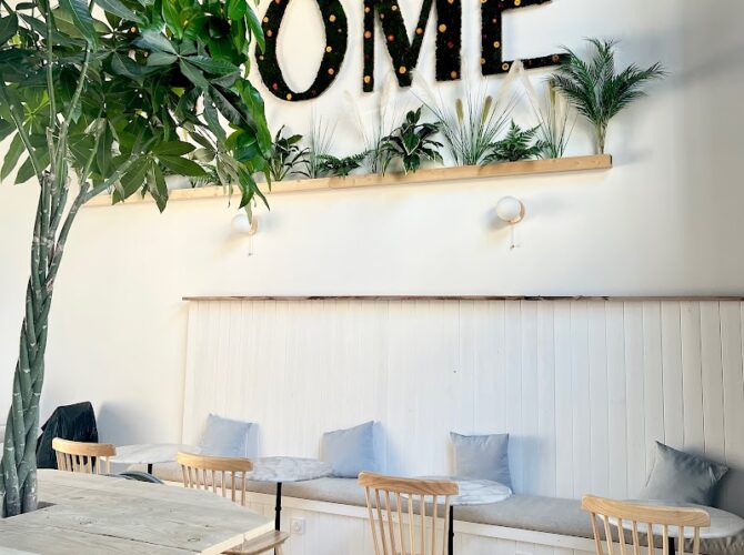 Restaurant Arome salade et création à Castres, France