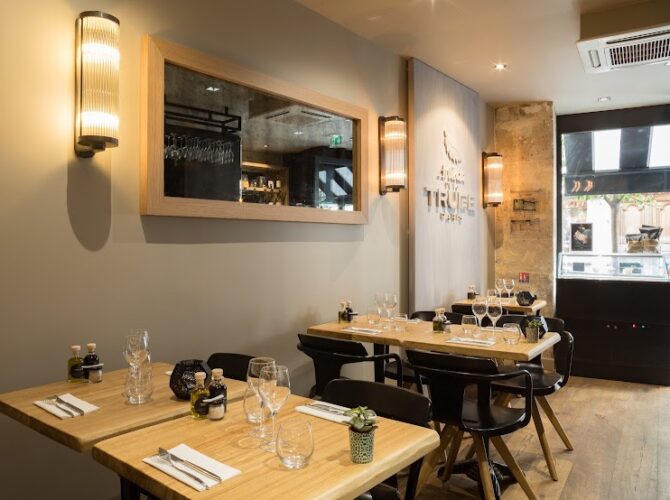 Restaurant Artisan de la Truffe Marais à Paris, France