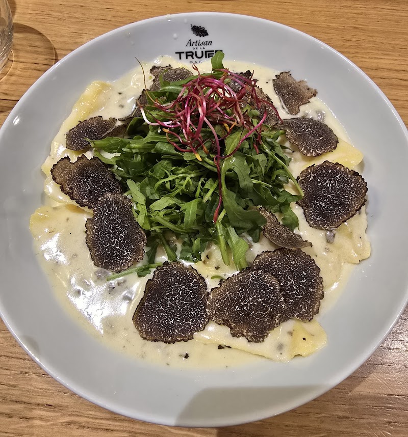 Restaurant Artisan de la Truffe Marais à Paris, France