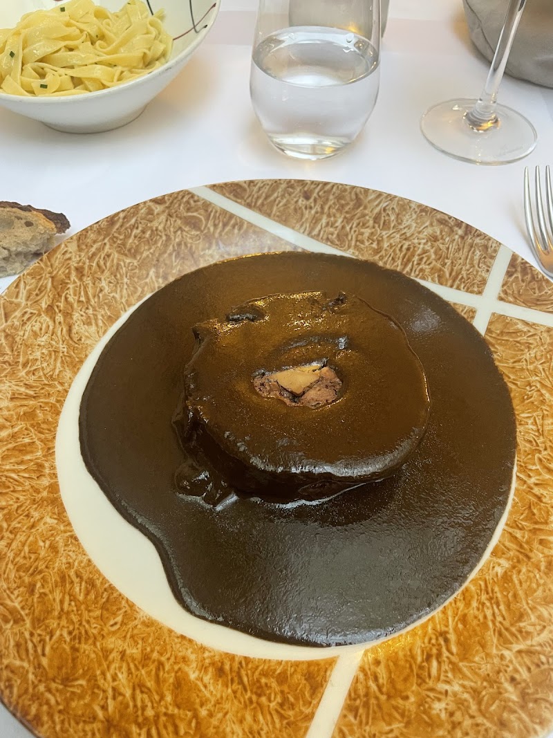 Restaurant Au Bascou à Paris, France — photo 3