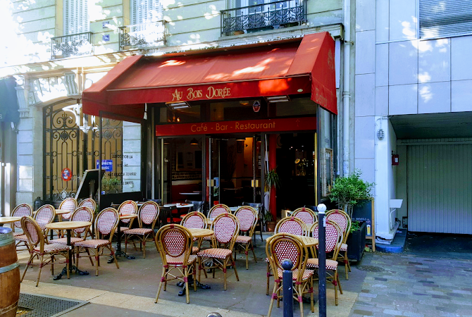 Restaurant Au Bois Doree à Paris, France