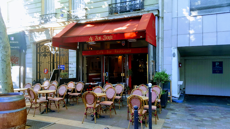 Restaurant Au Bois Doree à Paris, France