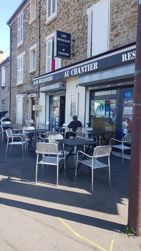 AU CHANTIER (restaurant portugais) à Viry-Châtillon, France