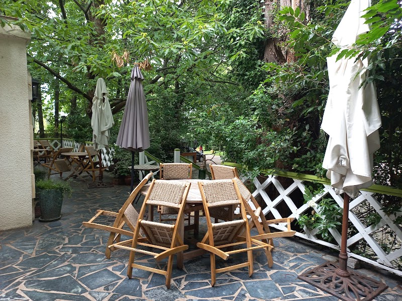 Restaurant Au Cœur de la Forêt à Montmorency, France