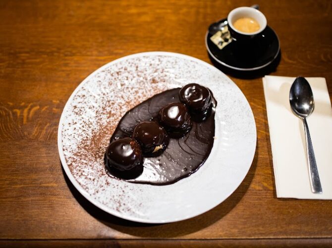 Restaurant Au Fil des Saisons à Paris, France