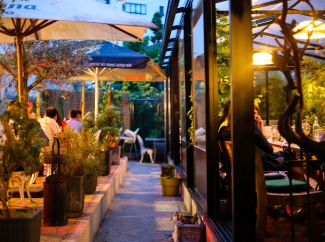 Restaurant Au Fond du Jardin à Paris, France