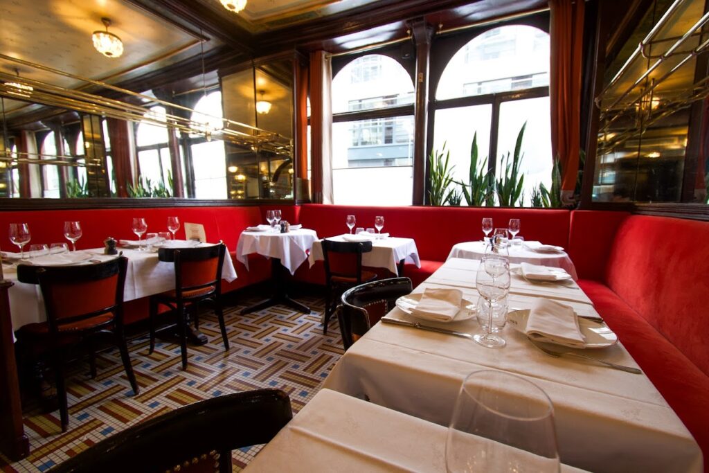 Restaurant Au Petit Riche à Paris, France